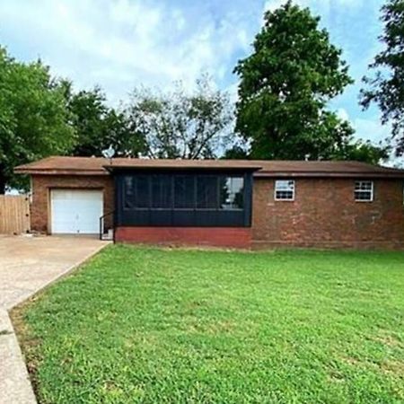 The Greenhouse - 3Bed 2Bath Home In Tahlequah, Ok Εξωτερικό φωτογραφία