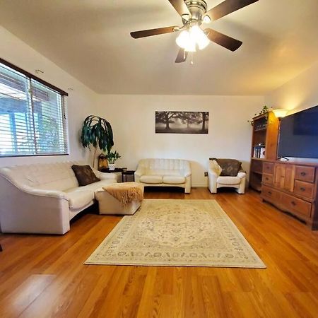 The Greenhouse - 3Bed 2Bath Home In Tahlequah, Ok Εξωτερικό φωτογραφία