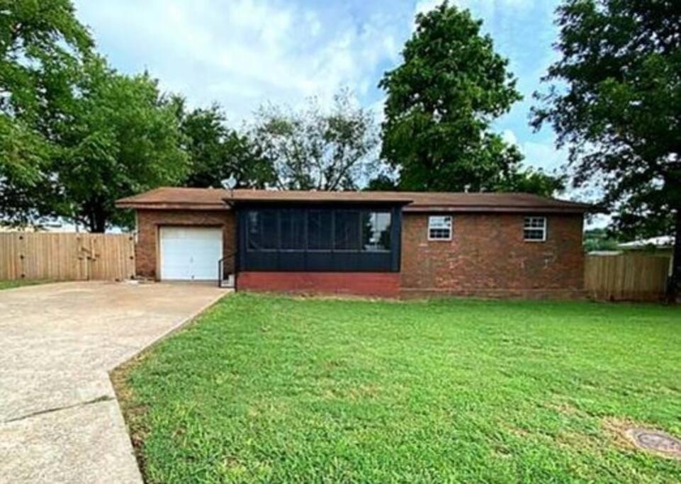 The Greenhouse - 3Bed 2Bath Home In Tahlequah, Ok Εξωτερικό φωτογραφία