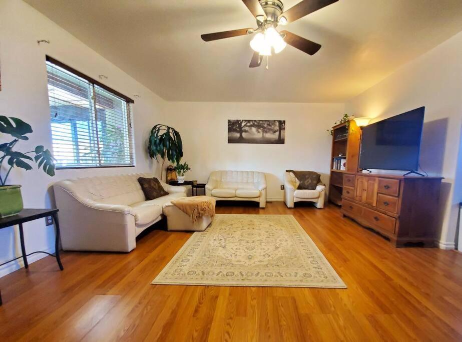 The Greenhouse - 3Bed 2Bath Home In Tahlequah, Ok Εξωτερικό φωτογραφία