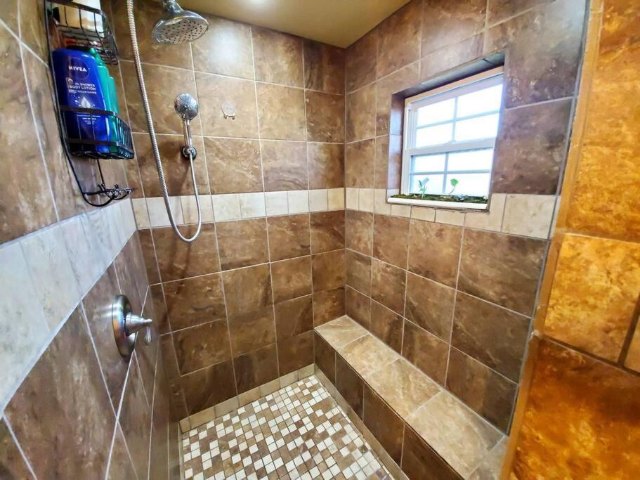 The Greenhouse - 3Bed 2Bath Home In Tahlequah, Ok Εξωτερικό φωτογραφία